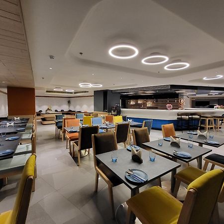 Holiday Inn Express & Suites Jaipur Gopalpura מראה חיצוני תמונה