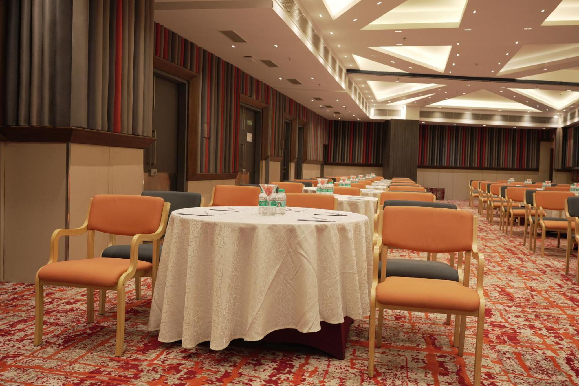 Holiday Inn Express & Suites Jaipur Gopalpura מראה חיצוני תמונה